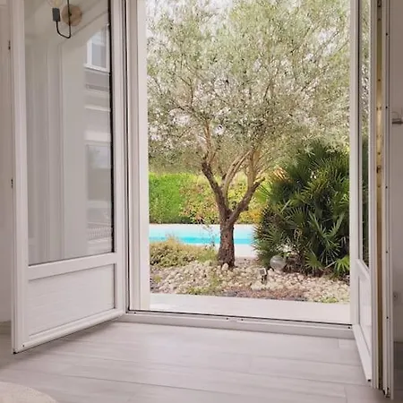 La Des Taillis, 10 Pers *