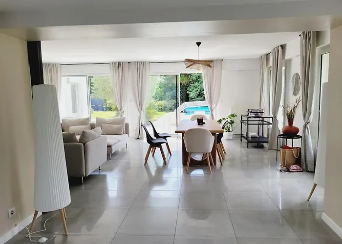 La Des Taillis, 10 Pers