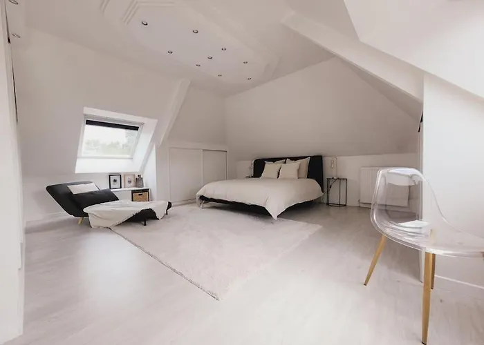 빌라 La Des Taillis, 10 Pers 라차펠리쉬르에드리